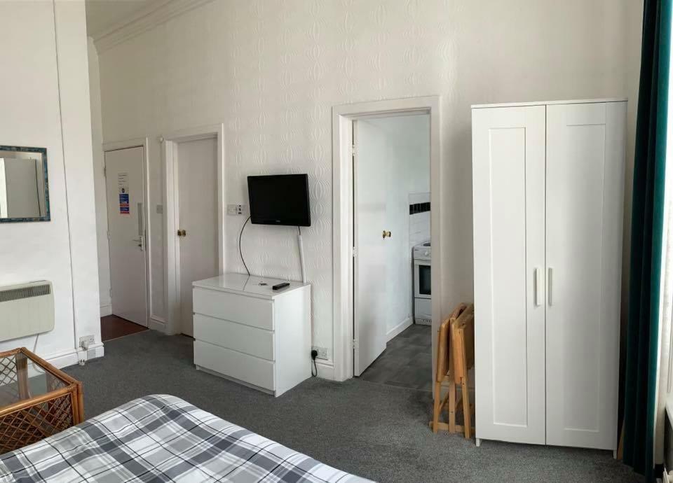 Beeton Villas Holiday Apartments Blackpool Extérieur photo