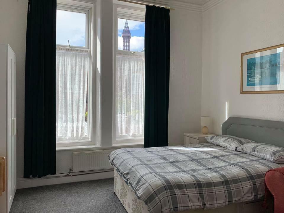 Beeton Villas Holiday Apartments Blackpool Extérieur photo