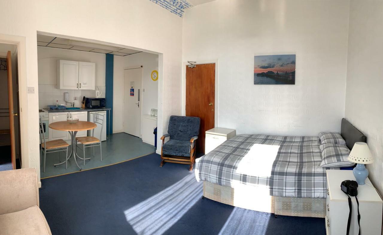 Beeton Villas Holiday Apartments Blackpool Extérieur photo