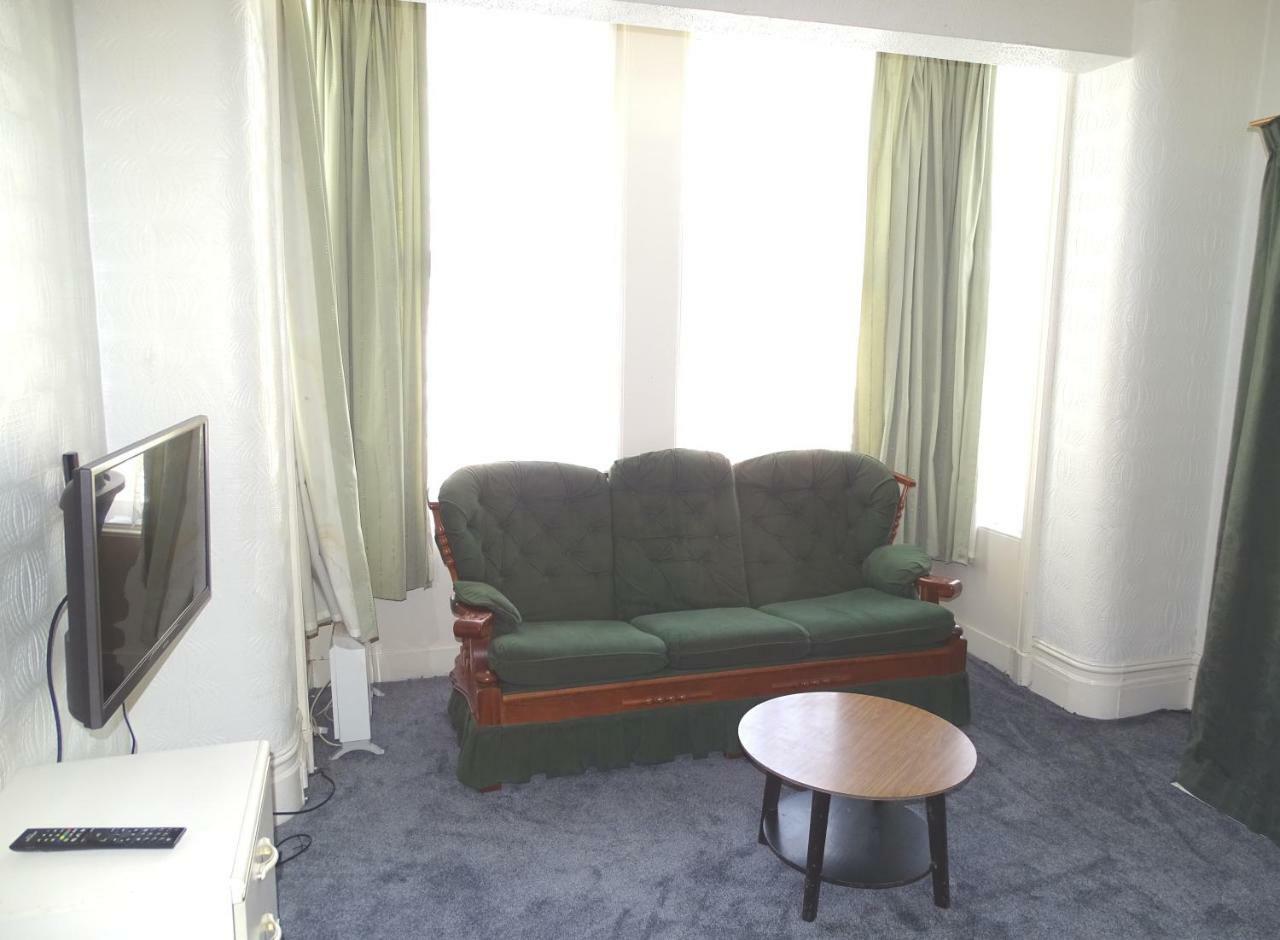 Beeton Villas Holiday Apartments Blackpool Extérieur photo