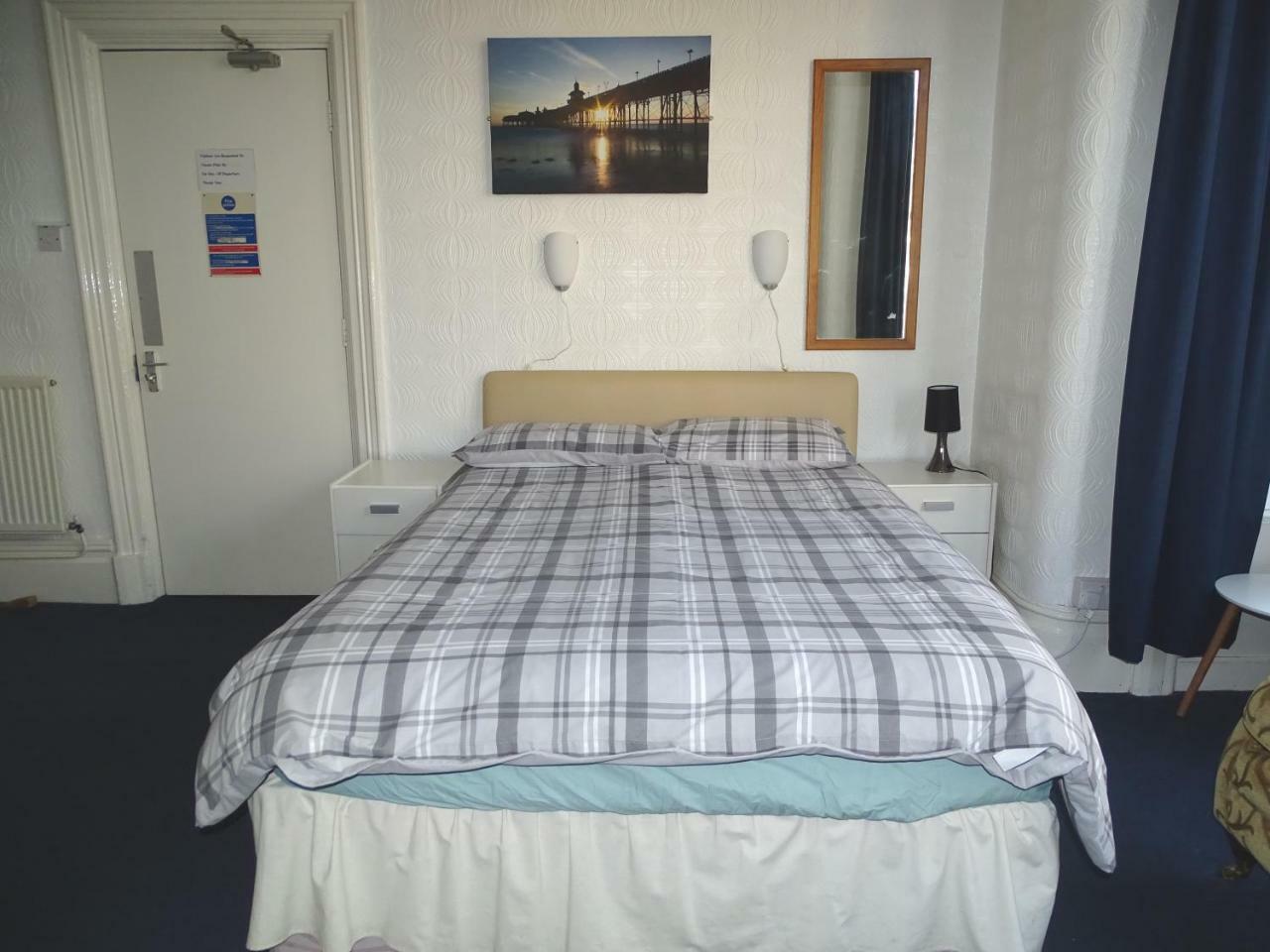 Beeton Villas Holiday Apartments Blackpool Extérieur photo