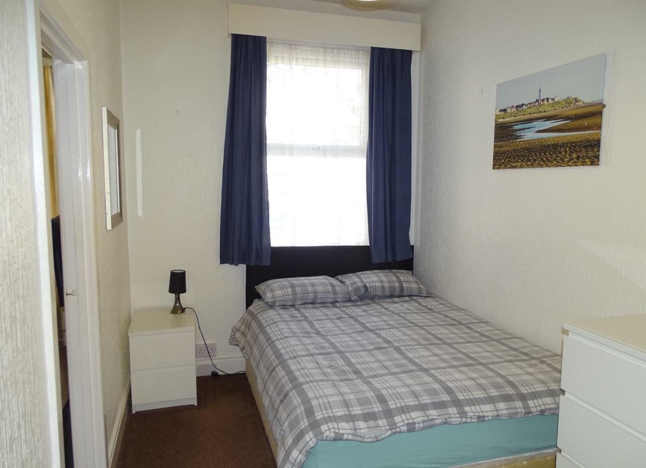 Beeton Villas Holiday Apartments Blackpool Extérieur photo