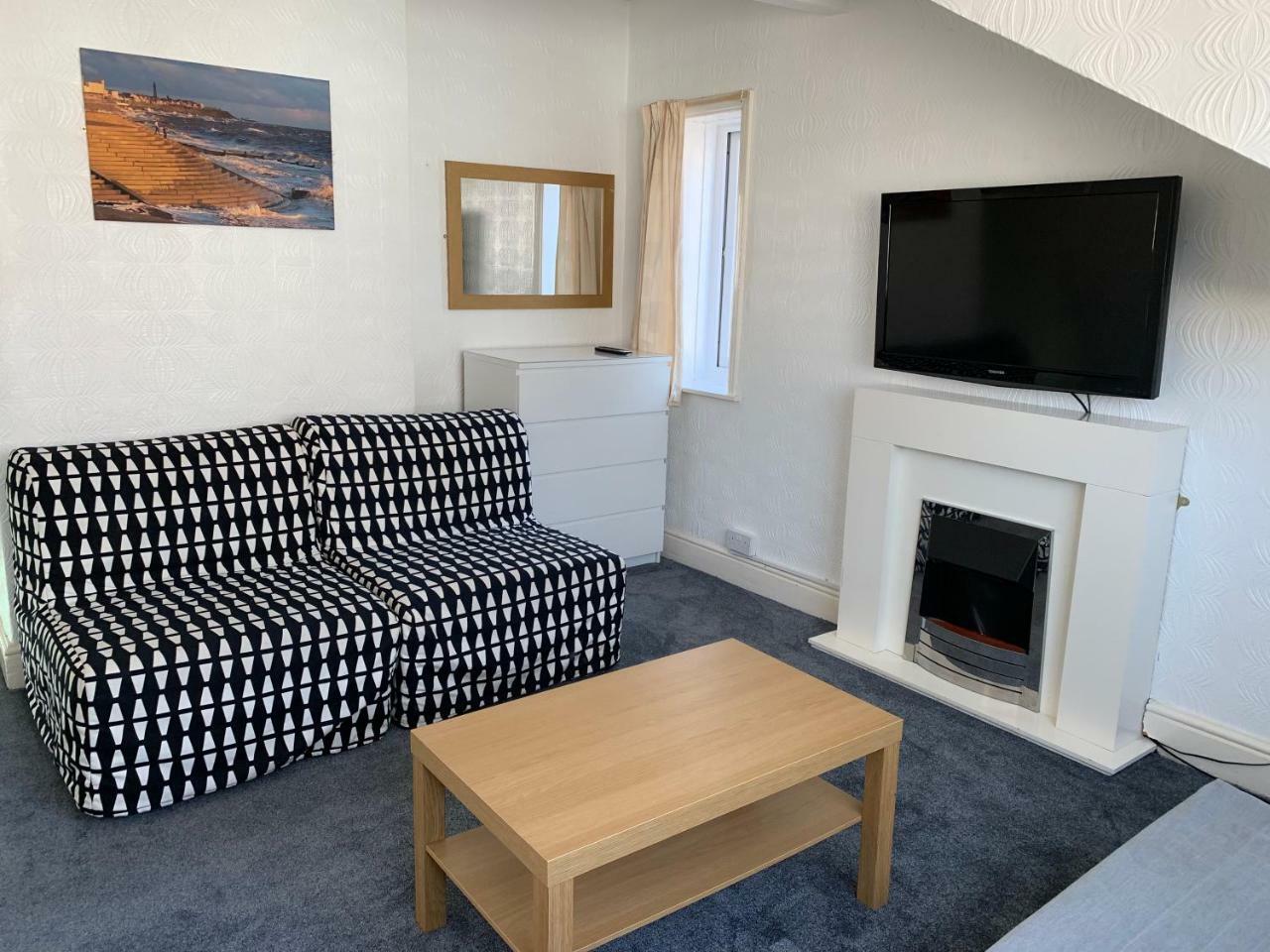 Beeton Villas Holiday Apartments Blackpool Extérieur photo