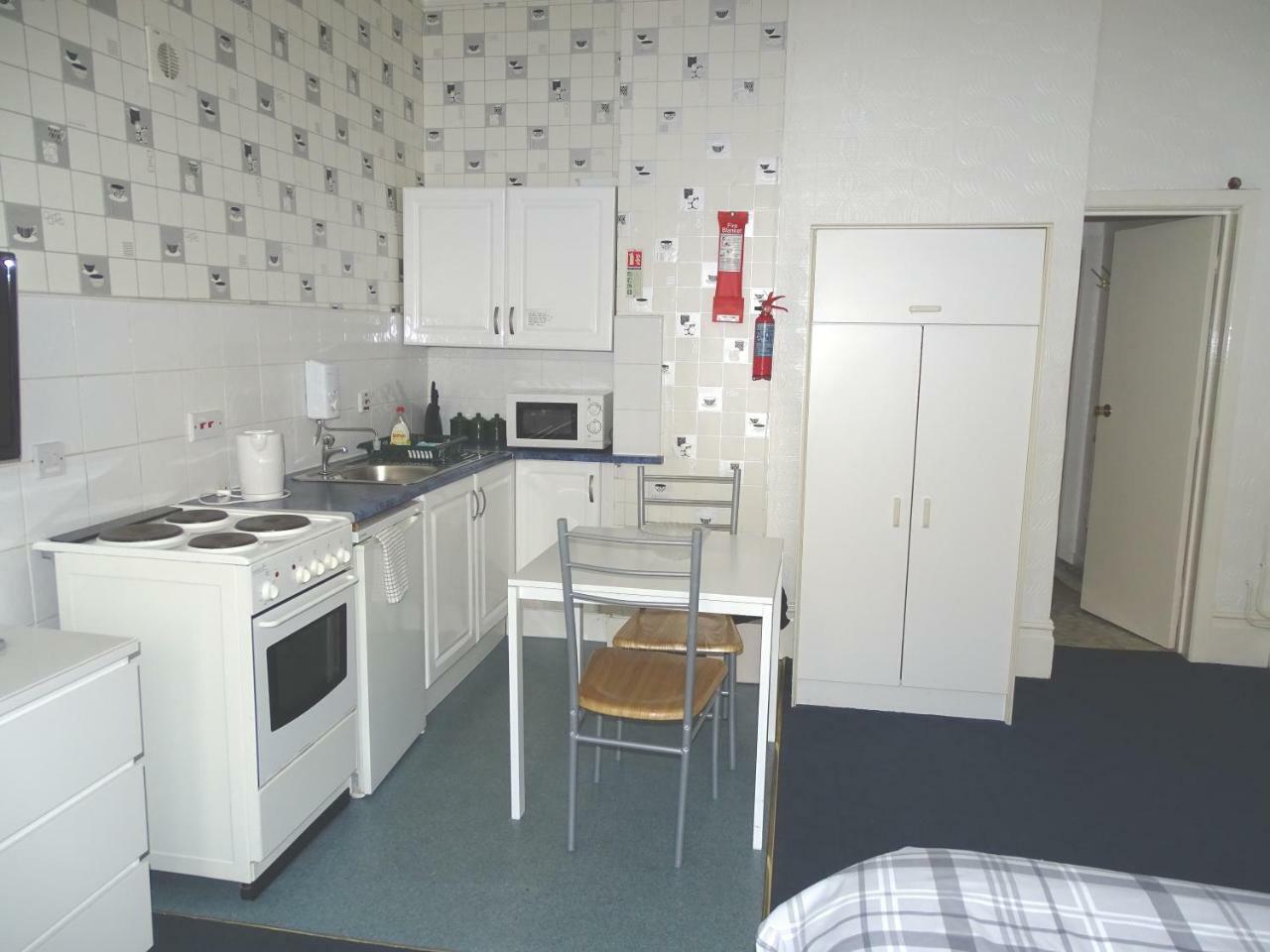 Beeton Villas Holiday Apartments Blackpool Extérieur photo