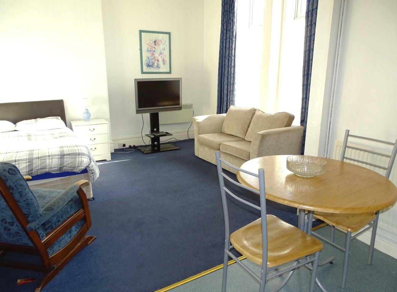 Beeton Villas Holiday Apartments Blackpool Extérieur photo