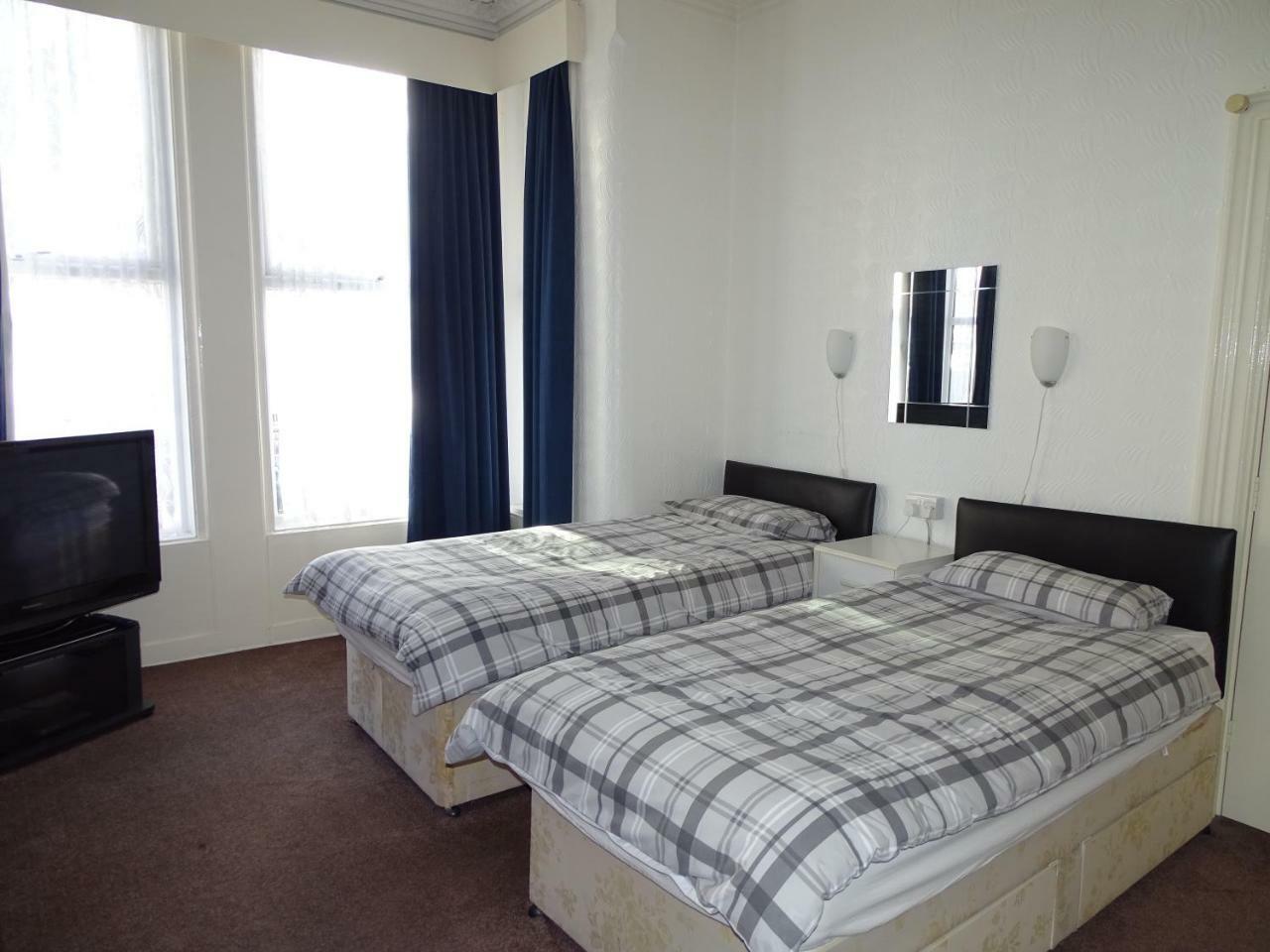 Beeton Villas Holiday Apartments Blackpool Extérieur photo