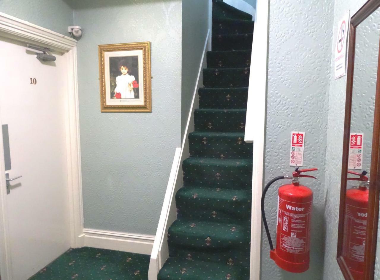 Beeton Villas Holiday Apartments Blackpool Extérieur photo