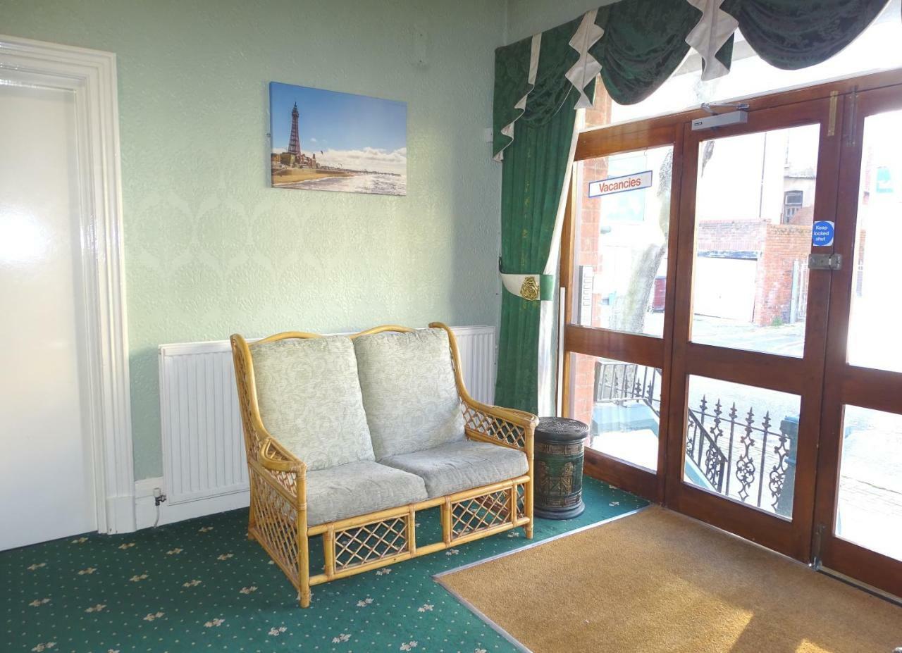 Beeton Villas Holiday Apartments Blackpool Extérieur photo