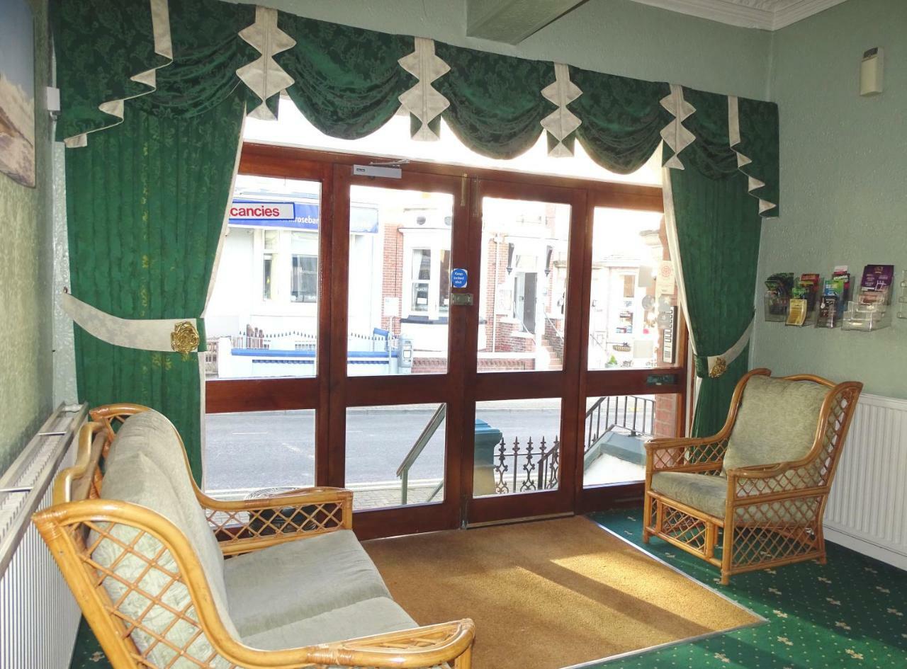 Beeton Villas Holiday Apartments Blackpool Extérieur photo