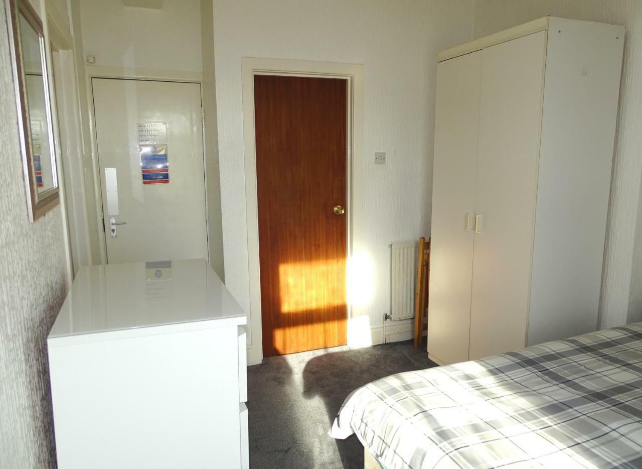Beeton Villas Holiday Apartments Blackpool Extérieur photo
